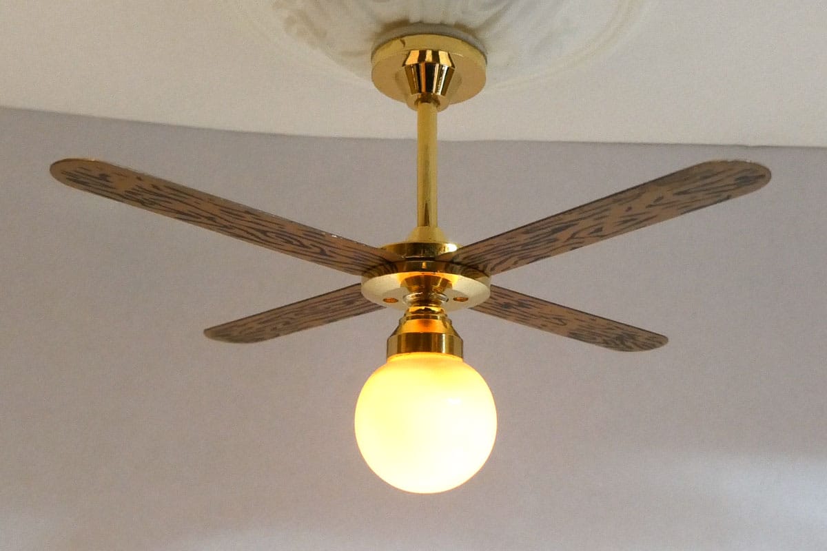 Ventilator lampe og rotorblade - Messing og glas loftlampe