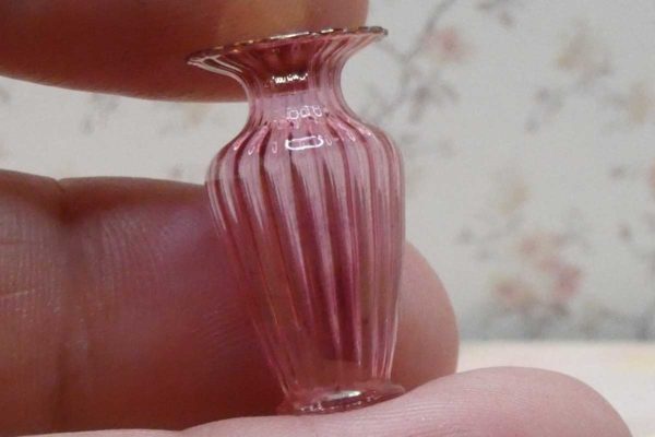 Cranberry Glass vase - Miniature blomstervase