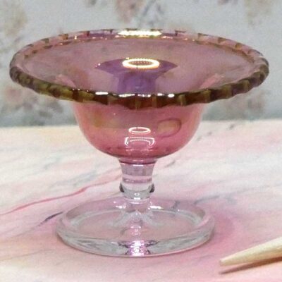 Miniature glasskål til frugt i mundblæst tranebærglas