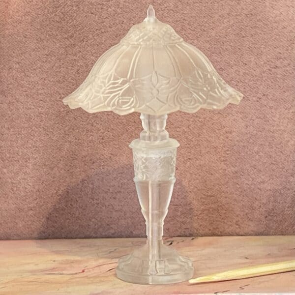 Tiffany bordlampe til mal-selv