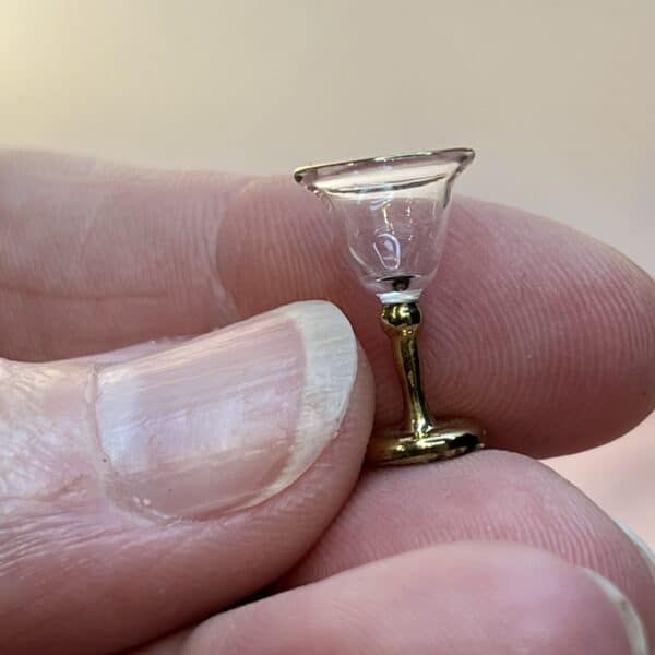 Mundblæst miniature vinglas
