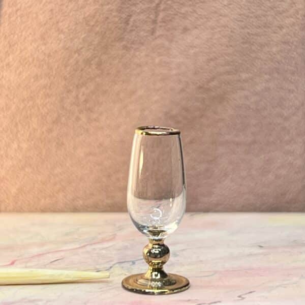 Miniature ølglas i mundblæst glas og med guld