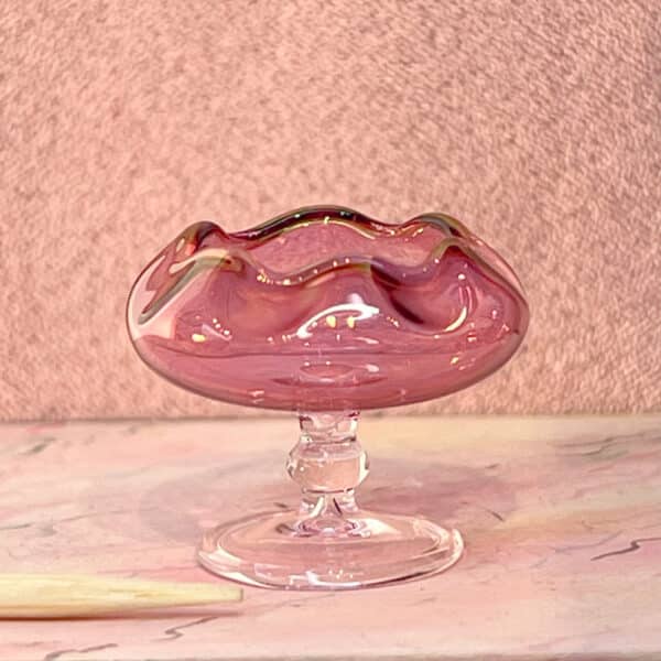 Tranebærglas rosenskål i miniature 1:12