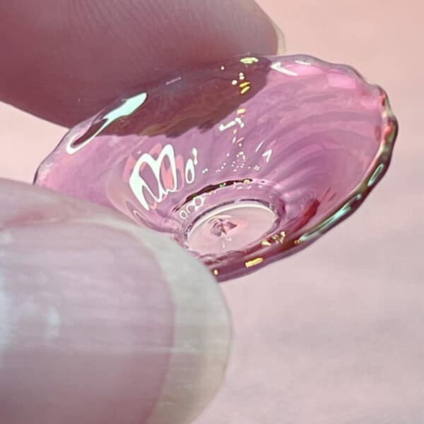 Glasfad i miniature - rubinfarvet snoet design