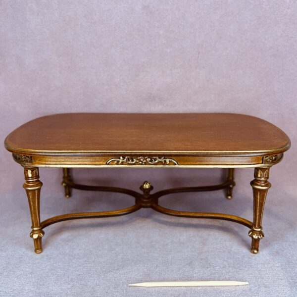 Louis XVI spisebord til dukkehus spisestuen 1:12. Dukkehus møbler i valnød