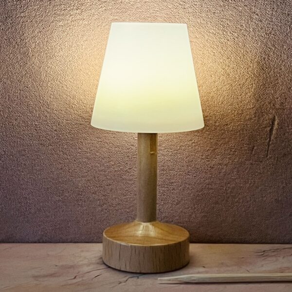 LED bordlampe i moderne stil til dukkehus