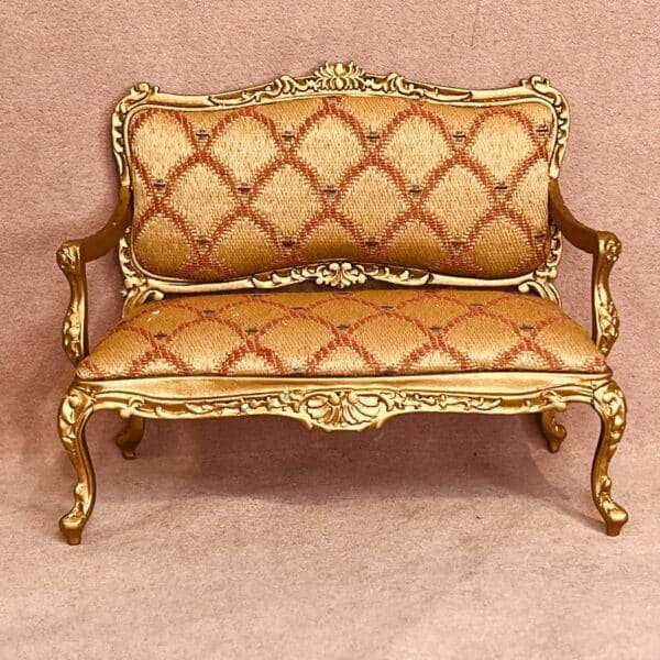 Guld rokoko sofa i miniature 1:12