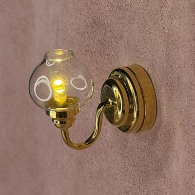 LED væglampe m. glaskubbel